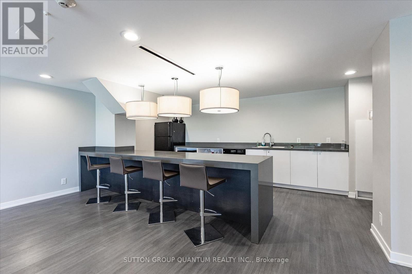 219 - 1940 Ironstone Drive, Burlington, Ontario  L7L 0E4 - Photo 28 - W13014980