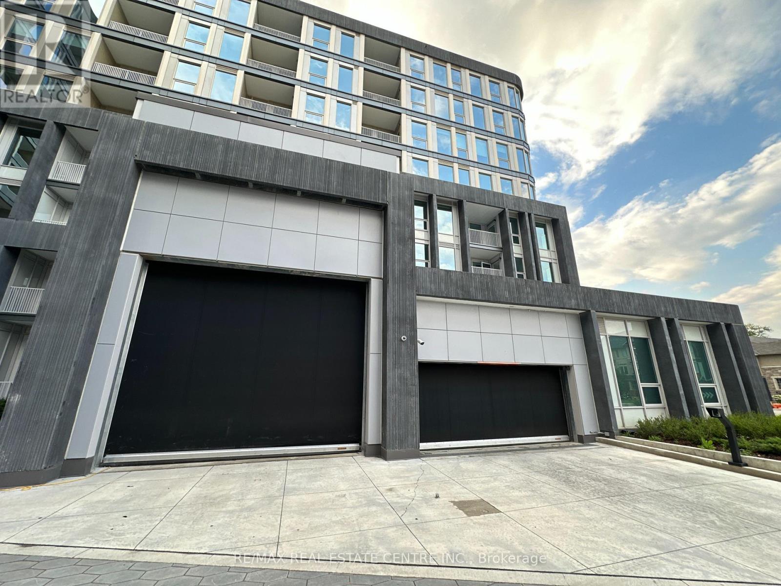 431 - 3240 William Coltson Avenue, Oakville, Ontario  L6H 8C8 - Photo 1 - W13014984