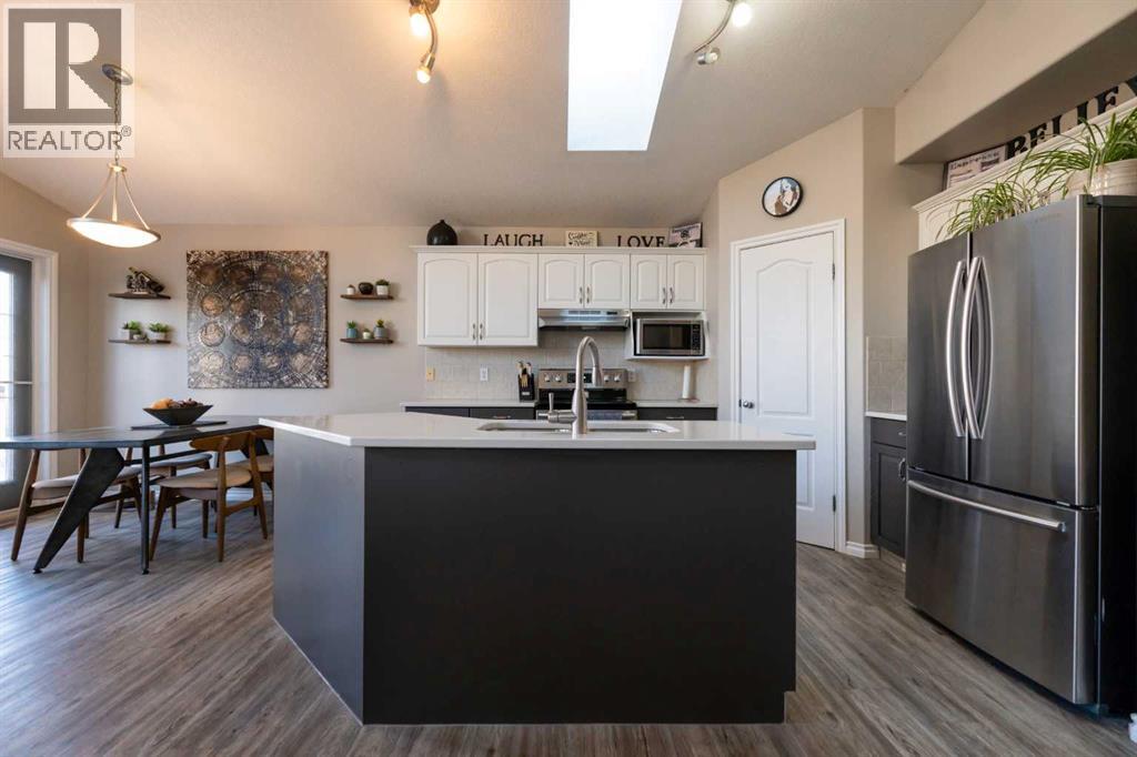 65 Heritage Circle W, Lethbridge, Alberta  T1K 7T3 - Photo 9 - A2289412