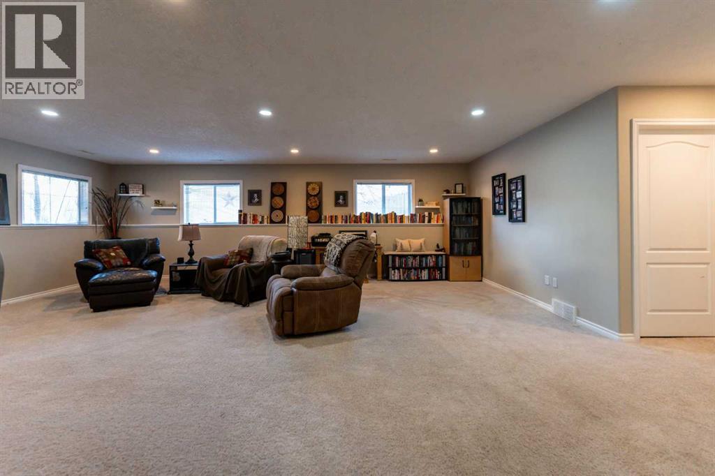 65 Heritage Circle W, Lethbridge, Alberta  T1K 7T3 - Photo 35 - A2289412