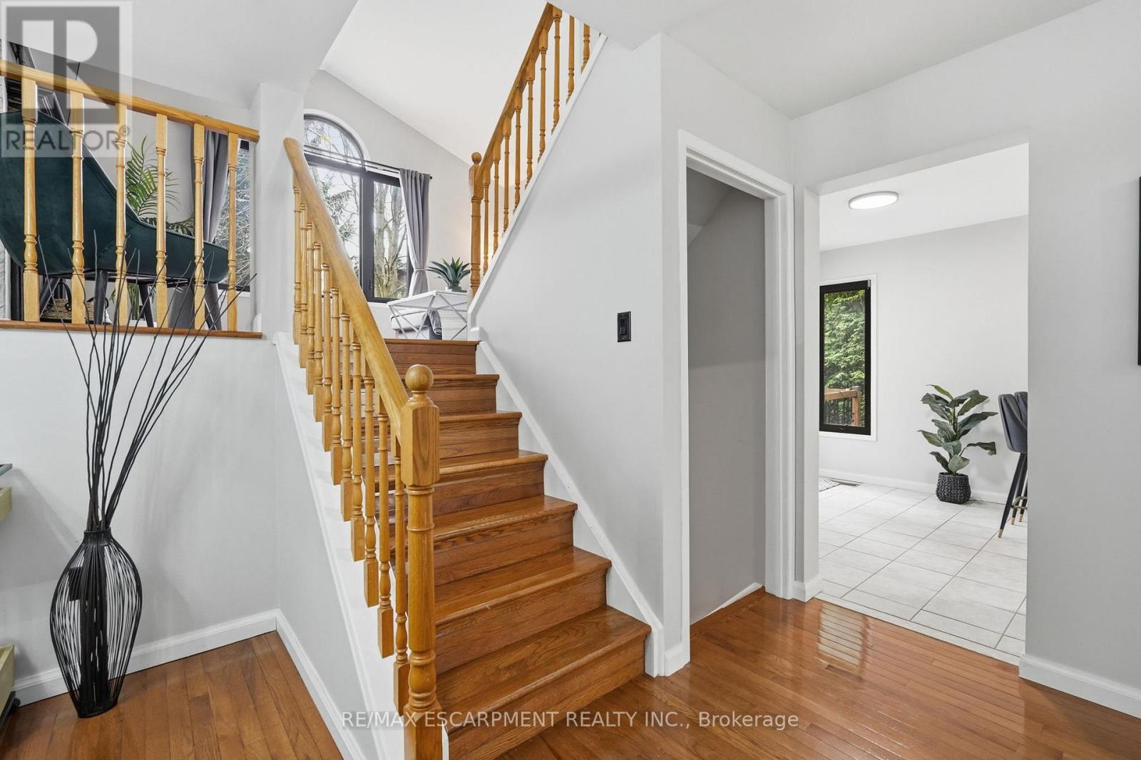 6 Woodcroft Crescent, Hamilton, Ontario  L8B 0H1 - Photo 14 - X13014904