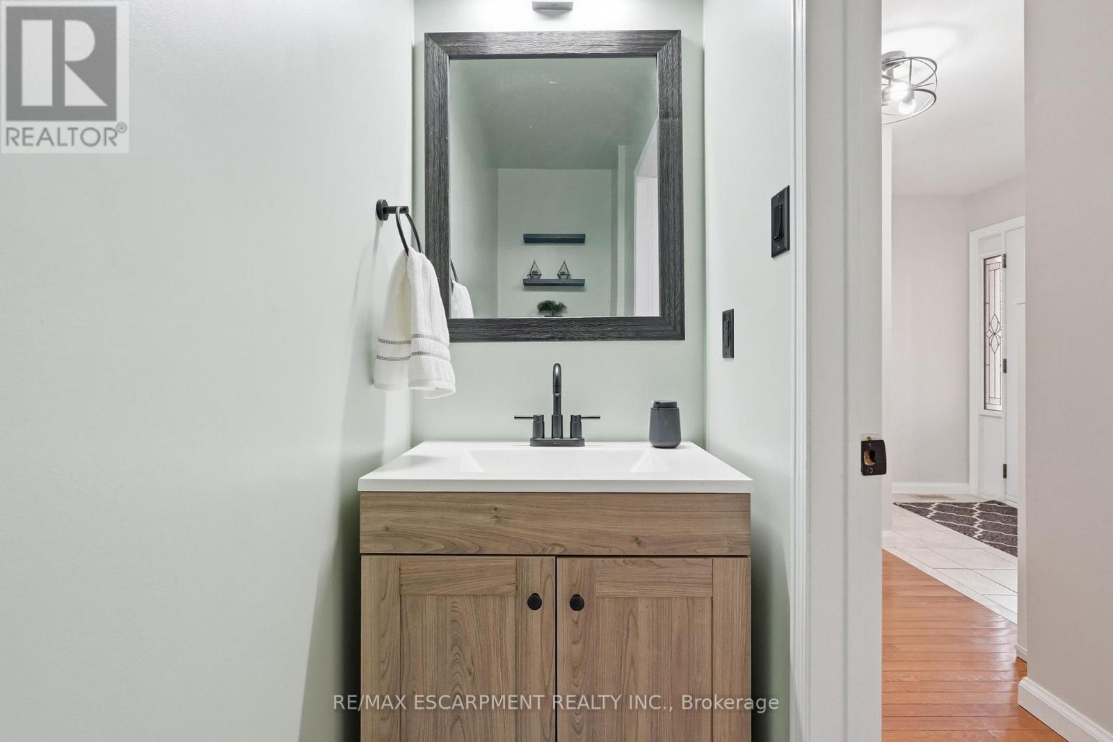 6 Woodcroft Crescent, Hamilton, Ontario  L8B 0H1 - Photo 15 - X13014904