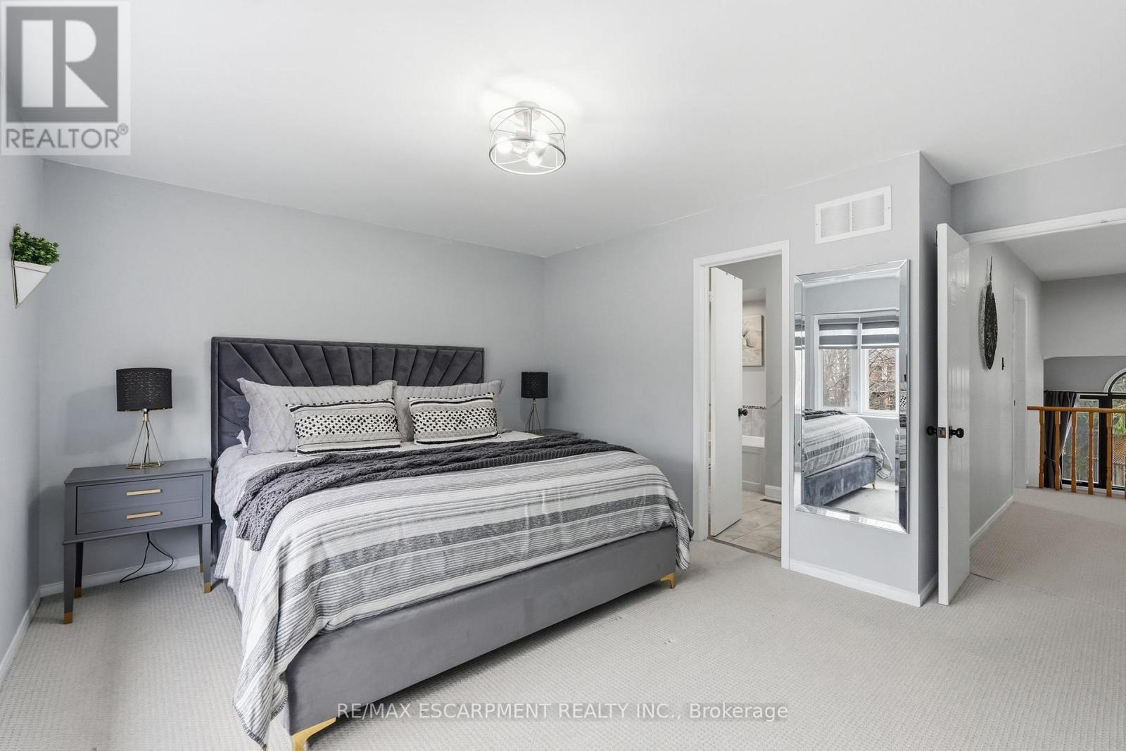 6 Woodcroft Crescent, Hamilton, Ontario  L8B 0H1 - Photo 21 - X13014904