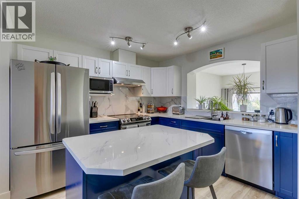 44 Everridge Common Sw, Calgary, Alberta  T2Y 5G9 - Photo 12 - A2260986