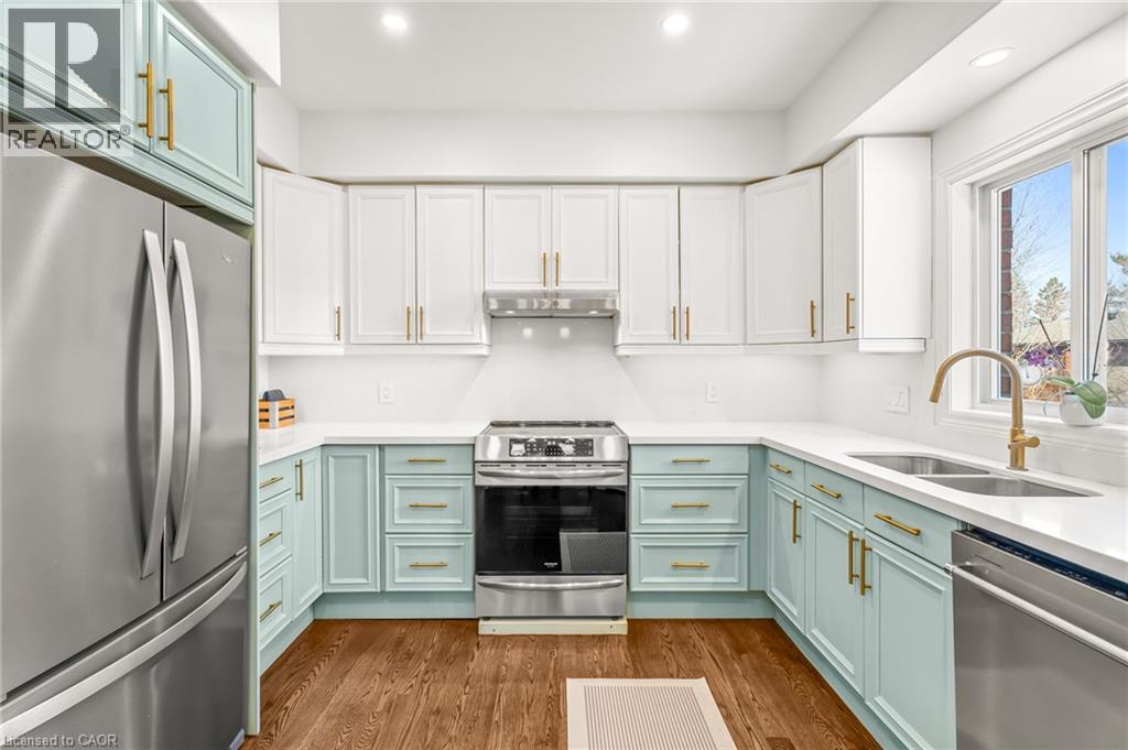 12 Buman Court, Barrie, Ontario  L4N 0L3 - Photo 6 - 40820754