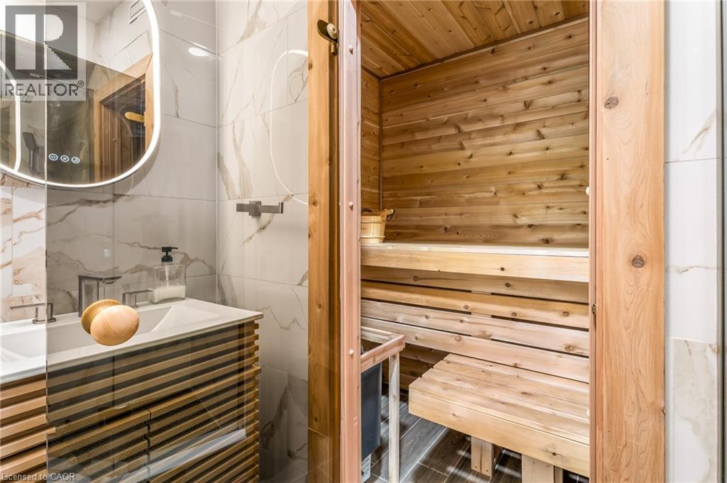 12 Buman Court, Barrie, Ontario  L4N 0L3 - Photo 40 - 40820754