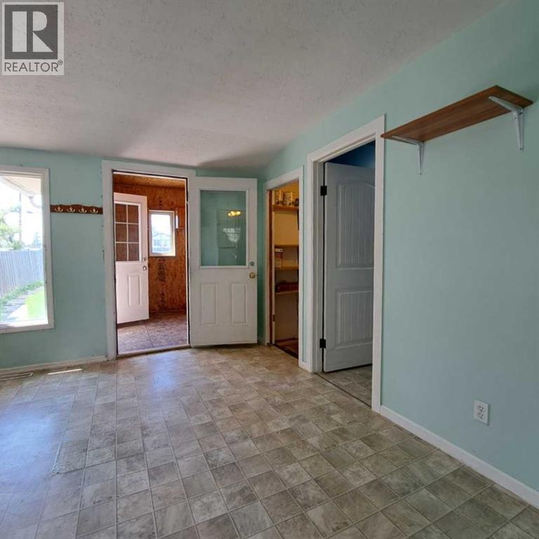 5308 49 Avenue, Lloydminster, Saskatchewan  S9V 0V1 - Photo 5 - A2277408