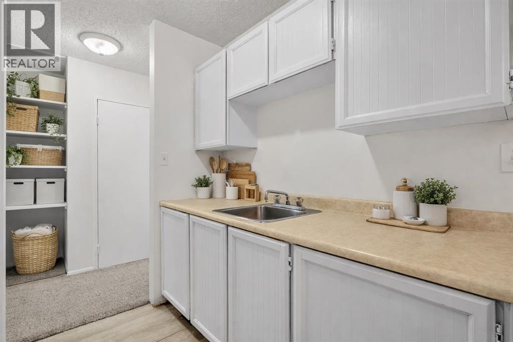 307, 816 89 Avenue Sw, Calgary, Alberta  T2V 4N8 - Photo 9 - A2279460