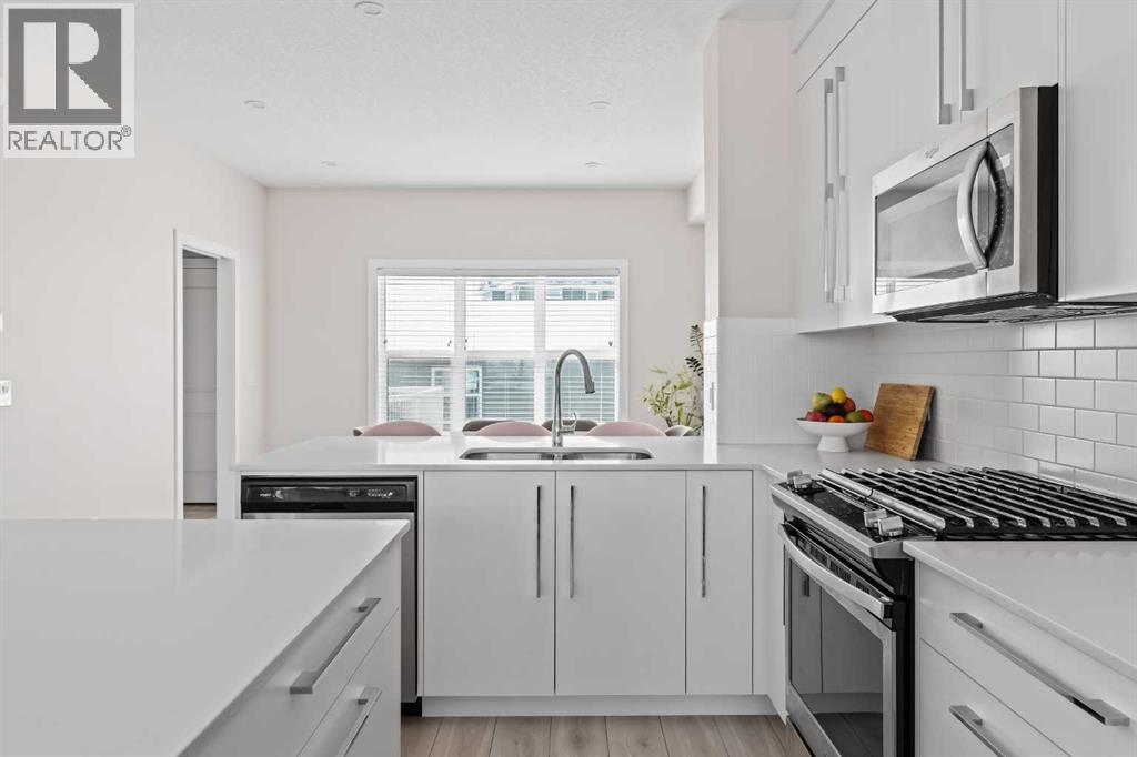 408 West Lakeview Drive, Chestermere, Alberta  T1X 2A4 - Photo 12 - A2296354