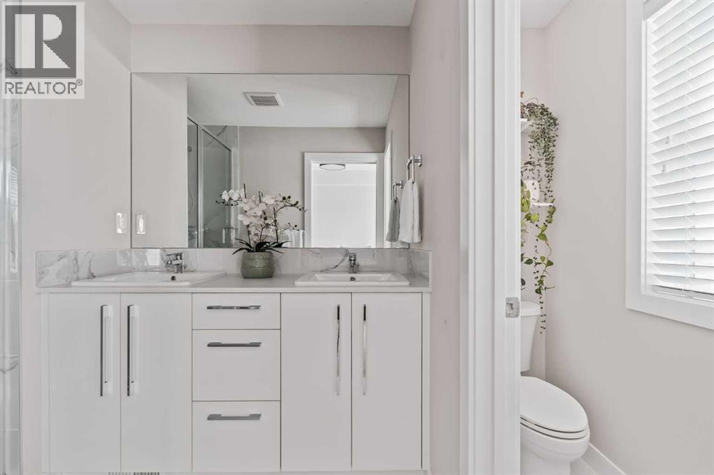 408 West Lakeview Drive, Chestermere, Alberta  T1X 2A4 - Photo 29 - A2296354