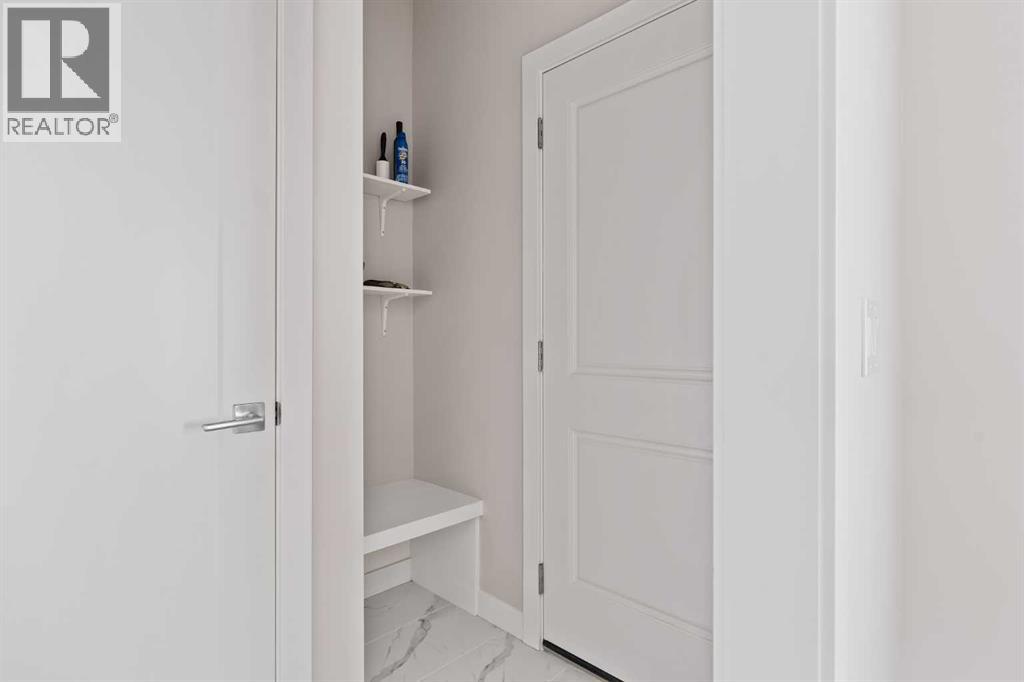 408 West Lakeview Drive, Chestermere, Alberta  T1X 2A4 - Photo 38 - A2296354