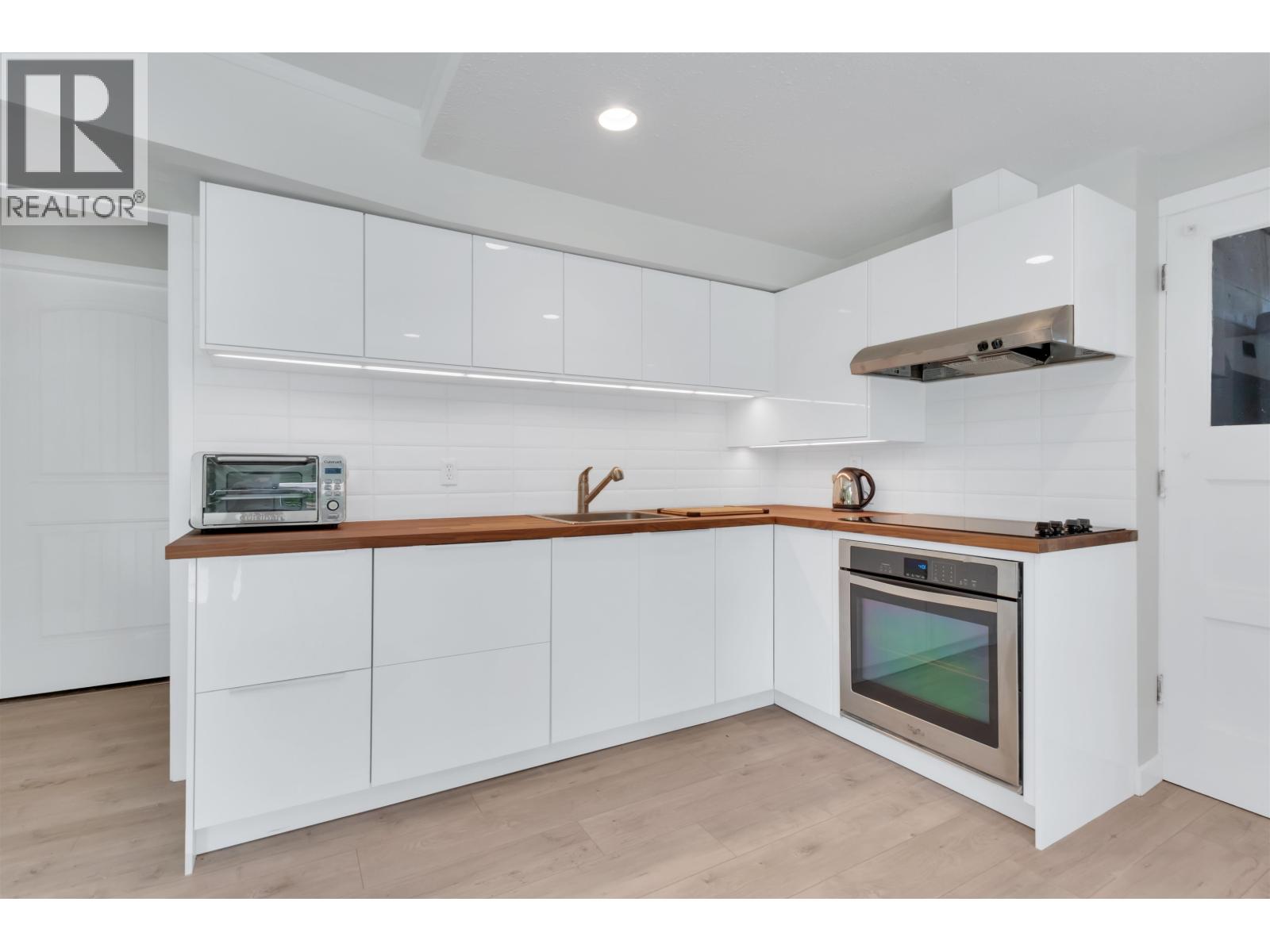 1177 E 15th Street, North Vancouver, British Columbia  V7J 1K6 - Photo 24 - R3112528