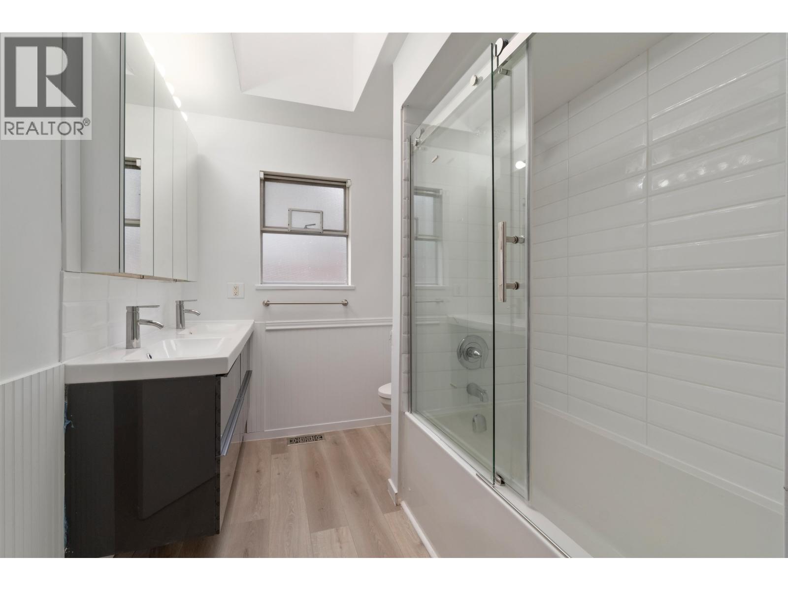 1177 E 15th Street, North Vancouver, British Columbia  V7J 1K6 - Photo 23 - R3112528