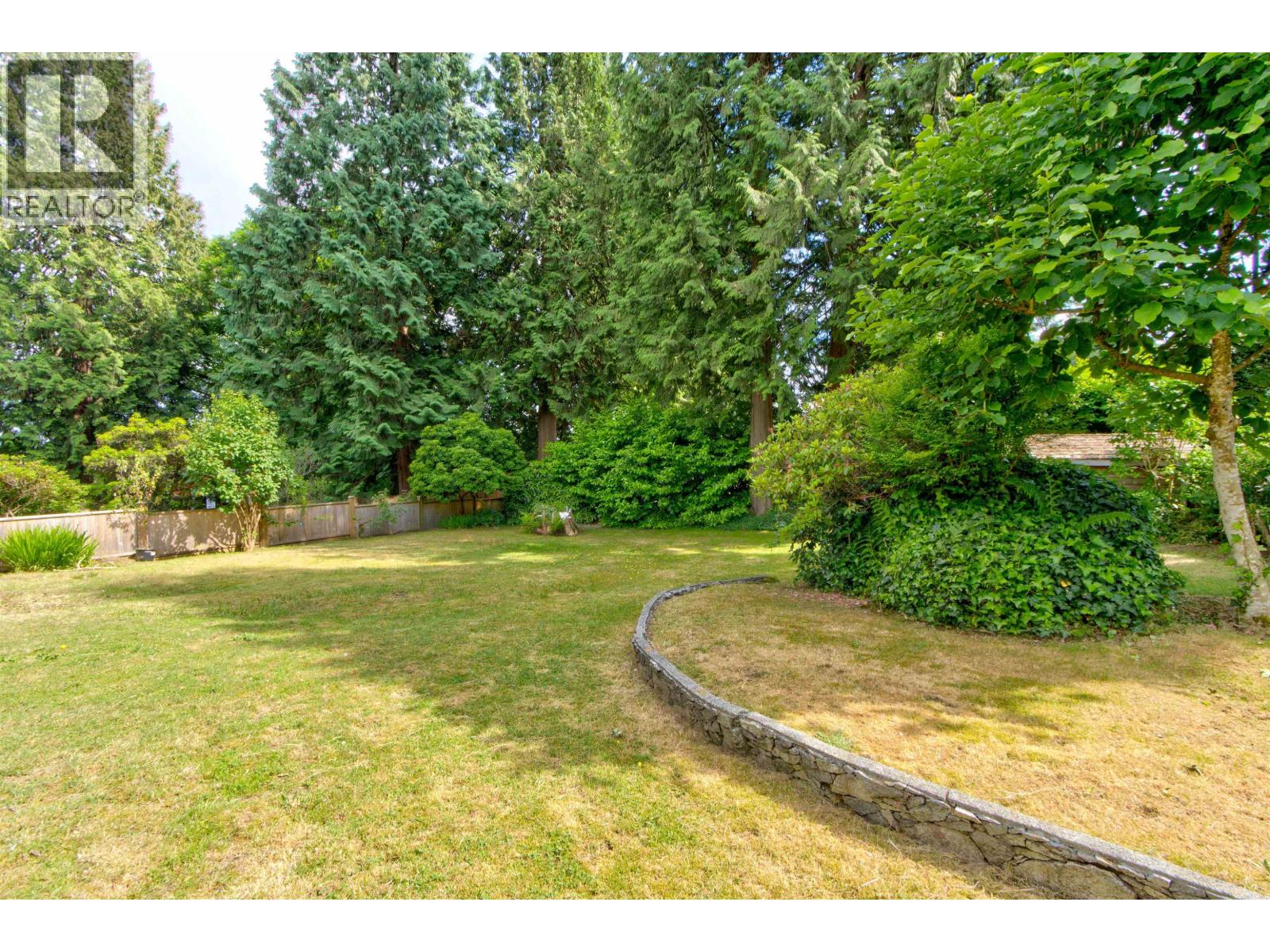 1177 E 15th Street, North Vancouver, British Columbia  V7J 1K6 - Photo 30 - R3112528