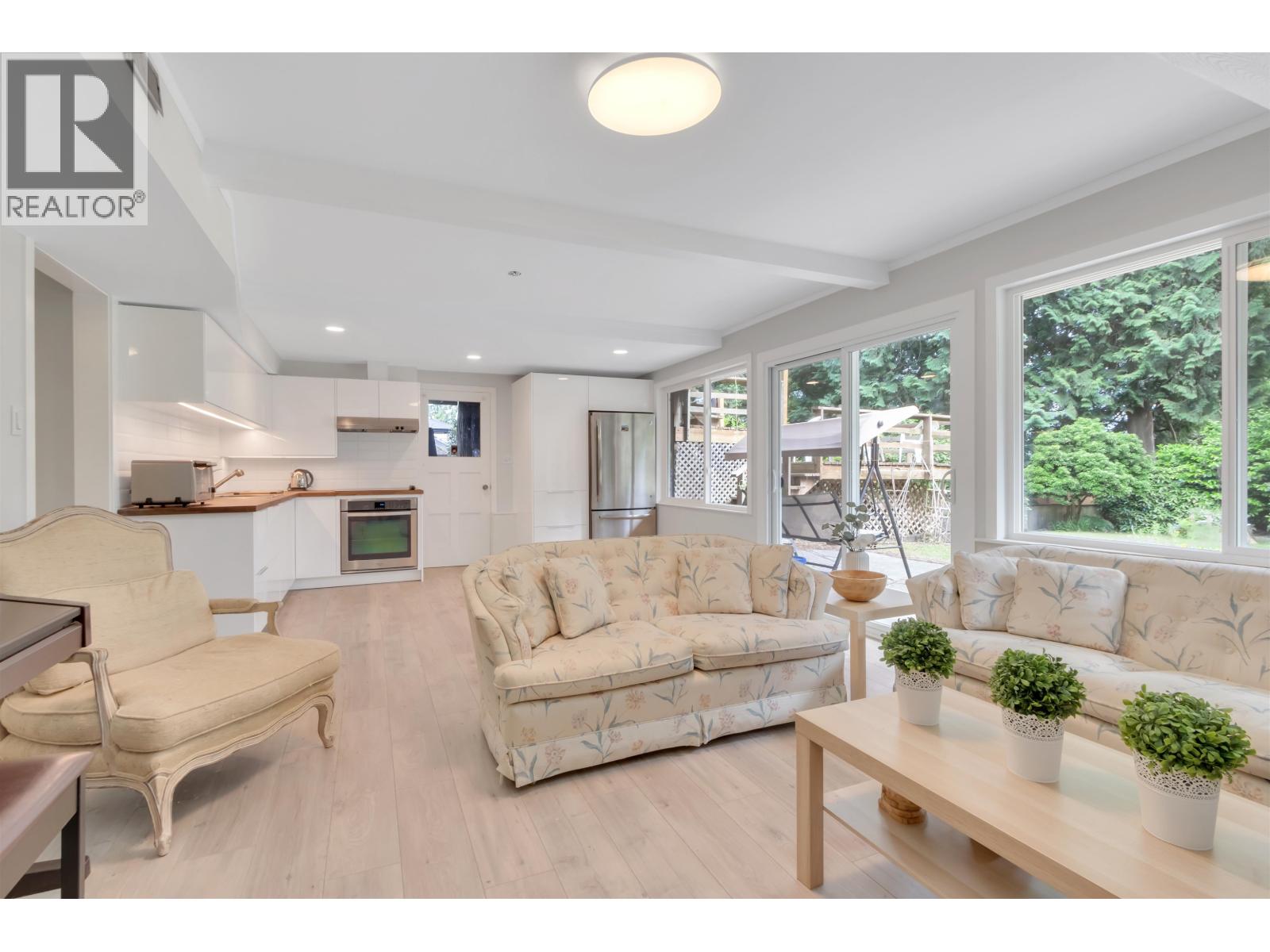 1177 E 15th Street, North Vancouver, British Columbia  V7J 1K6 - Photo 9 - R3112528