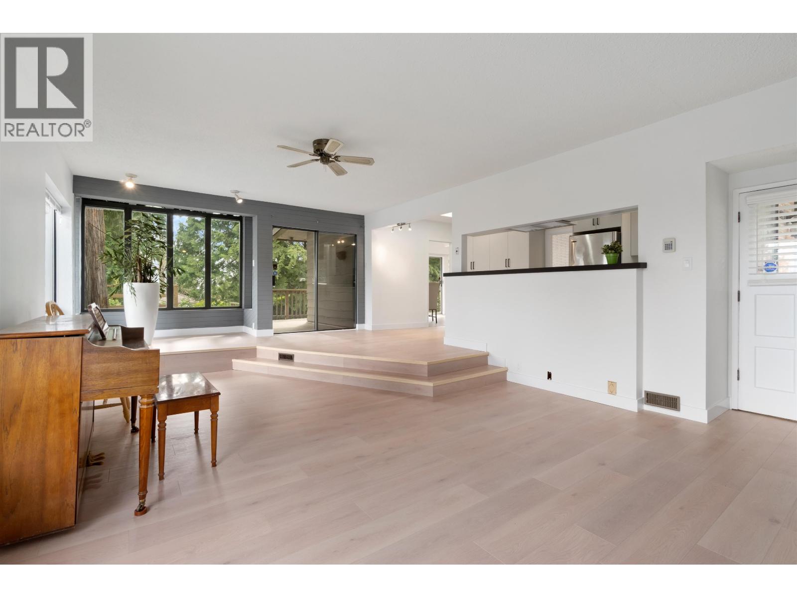 1177 E 15th Street, North Vancouver, British Columbia  V7J 1K6 - Photo 38 - R3112528