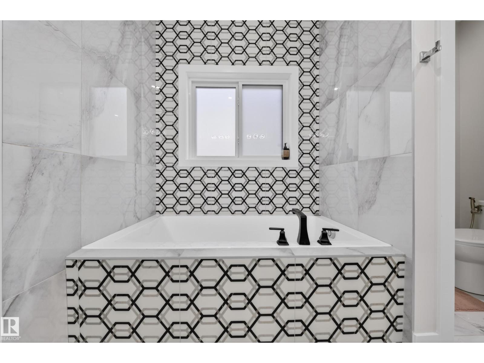 449 Roberts Cr, Leduc, Alberta  T9E 1N4 - Photo 48 - E4482970