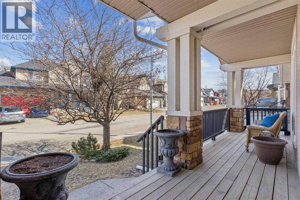 70 Hidden Creek Road NW, Calgary, Alberta  T3A 6E7 - Photo 2 - A2302462