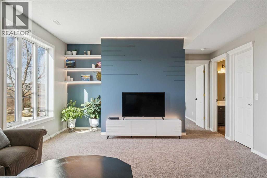 70 Hidden Creek Road NW, Calgary, Alberta  T3A 6E7 - Photo 30 - A2302462