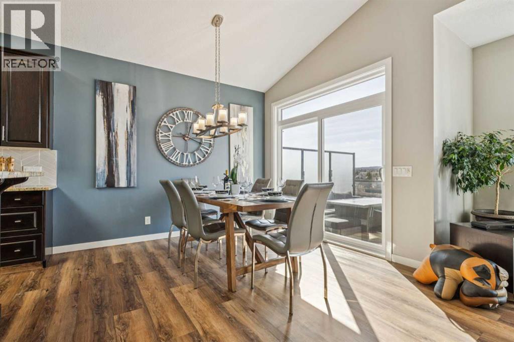 70 Hidden Creek Road NW, Calgary, Alberta  T3A 6E7 - Photo 11 - A2302462