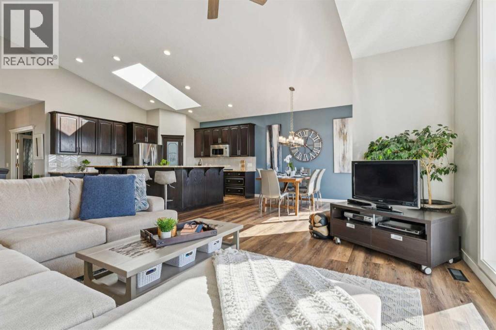 70 Hidden Creek Road NW, Calgary, Alberta  T3A 6E7 - Photo 16 - A2302462