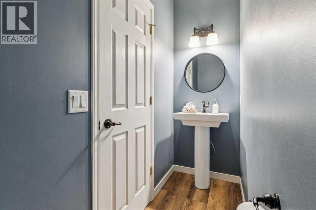 70 Hidden Creek Road NW, Calgary, Alberta  T3A 6E7 - Photo 24 - A2302462