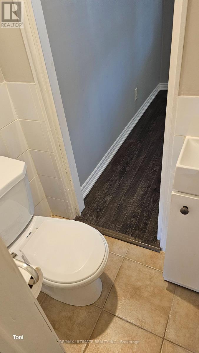 16 Failsworth Avenue, Toronto, Ontario  M6M 3J2 - Photo 15 - W13014490