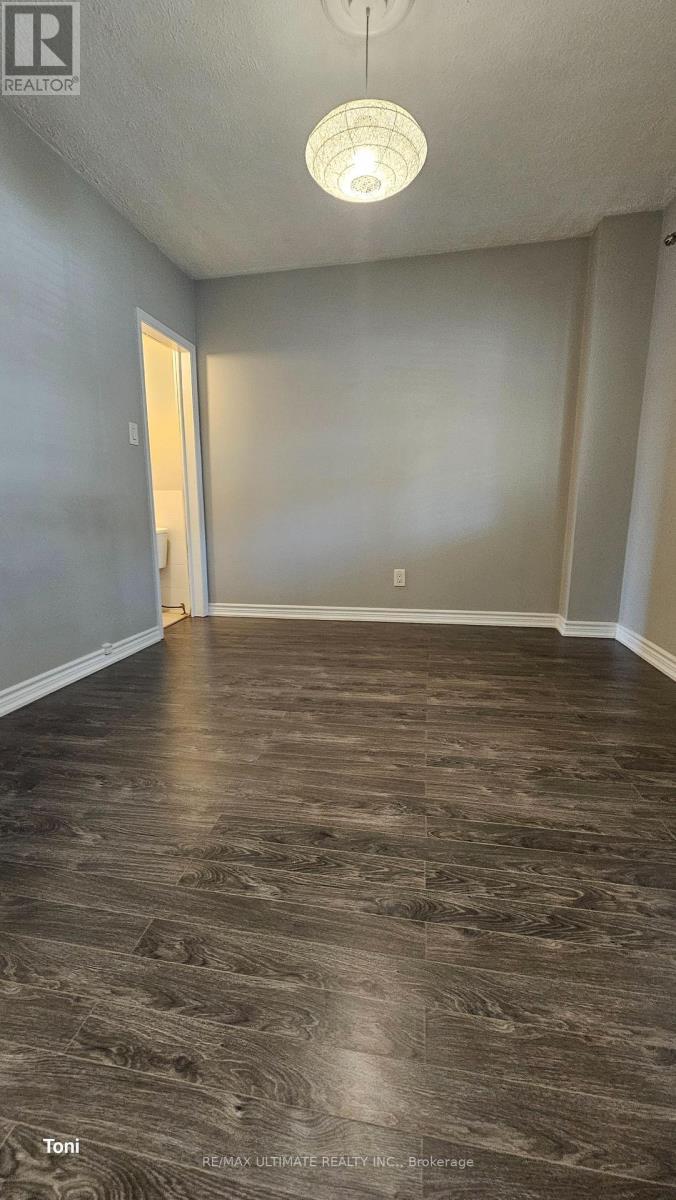 16 Failsworth Avenue, Toronto, Ontario  M6M 3J2 - Photo 2 - W13014490