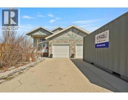50 Thyrza Burkitt Place N, Lethbridge, Alberta