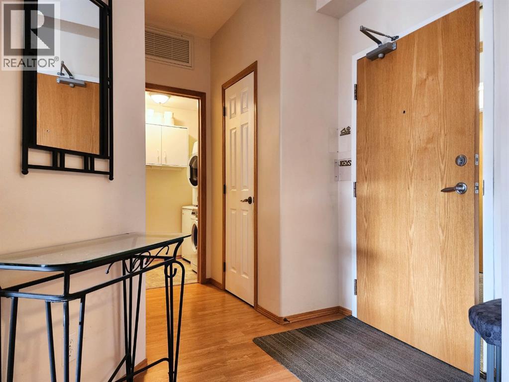 223, 2020 32 Street S, Lethbridge, Alberta  T1K 7T9 - Photo 3 - A2302906