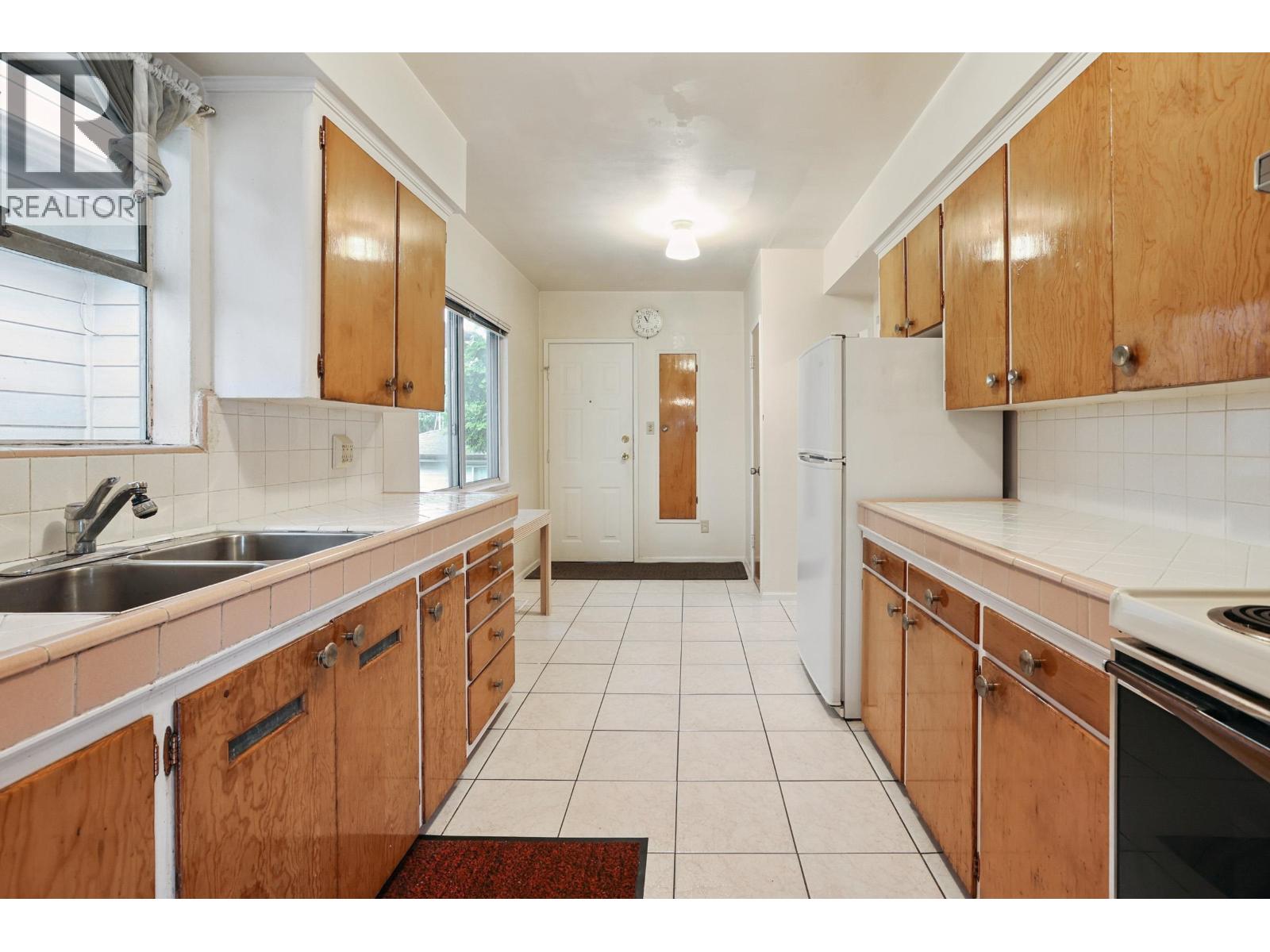 2894 Mcgill Street, Vancouver, British Columbia  V5K 1H6 - Photo 6 - R3108877