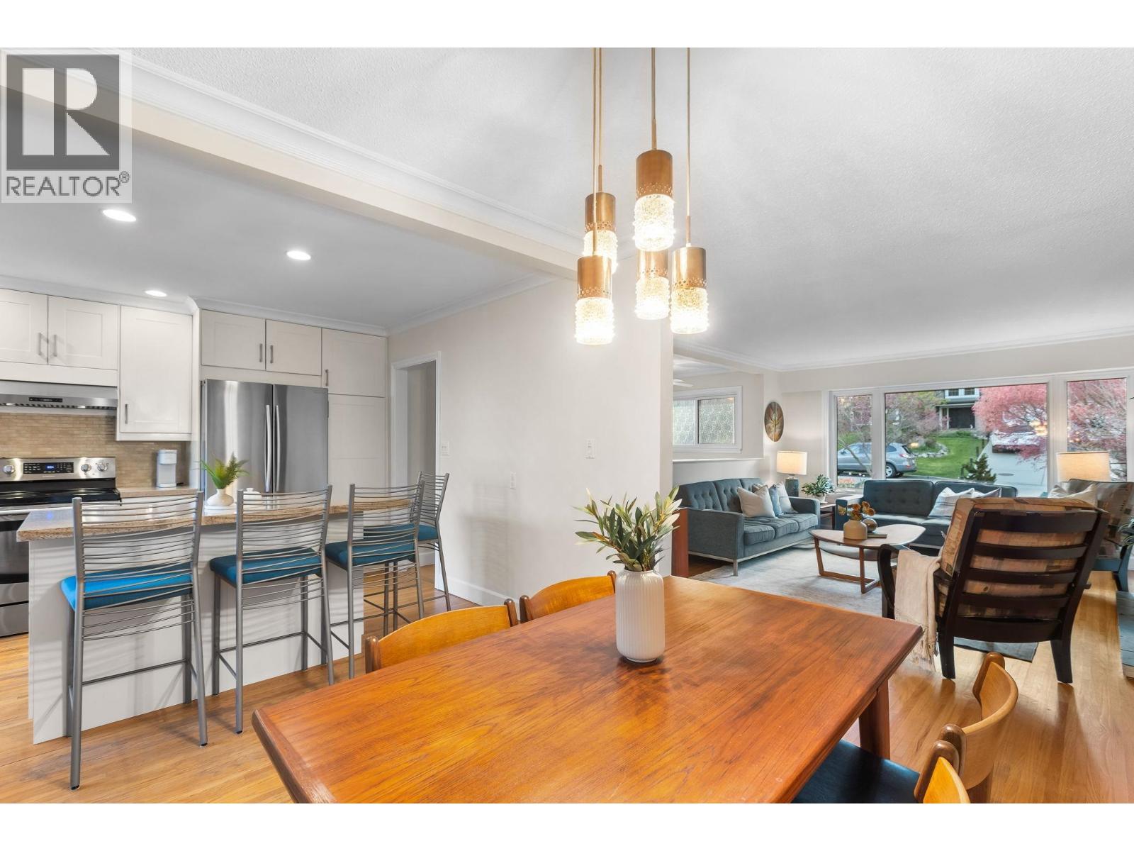 2983 Surf Crescent, Coquitlam, British Columbia  V3C 3S7 - Photo 6 - R3112778