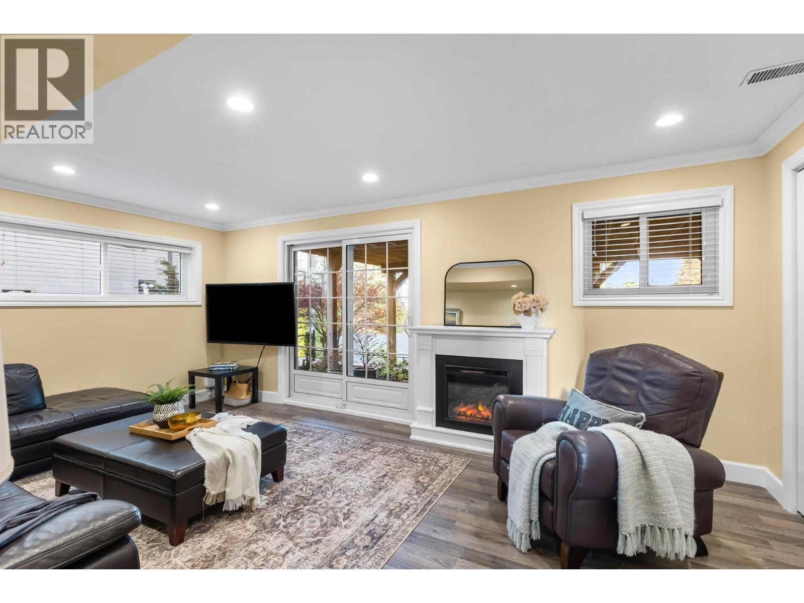 2983 Surf Crescent, Coquitlam, British Columbia  V3C 3S7 - Photo 27 - R3112778