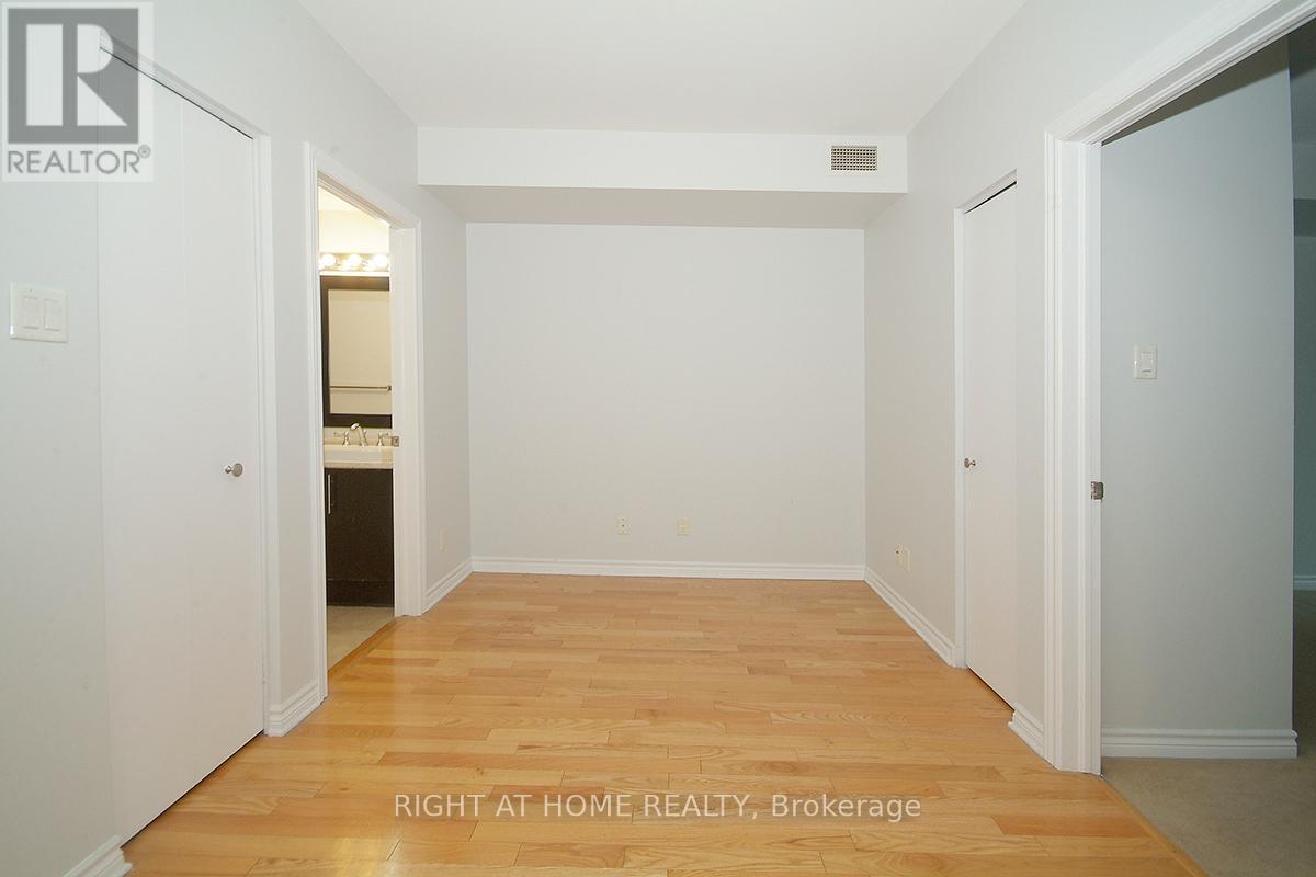 702 - 200 Rideau Street, Ottawa, Ontario  K1N 5Y1 - Photo 7 - X13015006