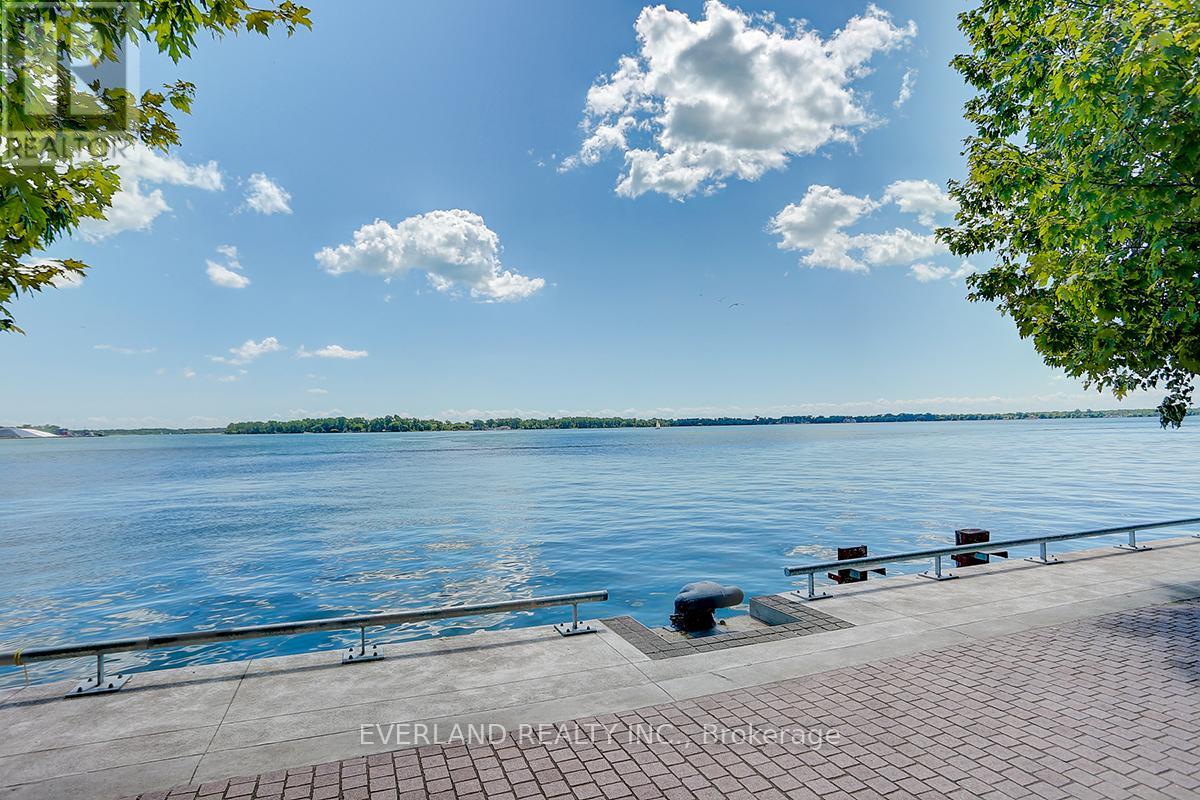 3105 - 15 Queens Quay E, Toronto, Ontario  M5E 0C5 - Photo 3 - C13015012