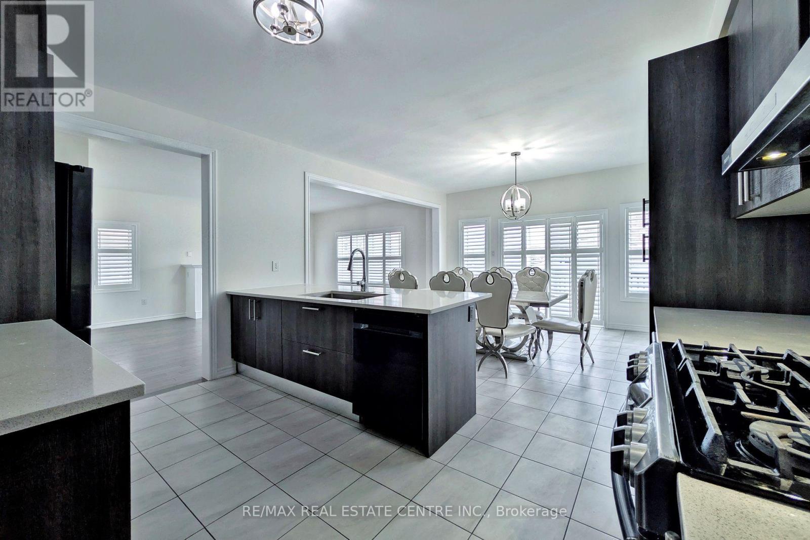 187 Lyle Drive, Clarington, Ontario  L1C 0V6 - Photo 14 - E13015004