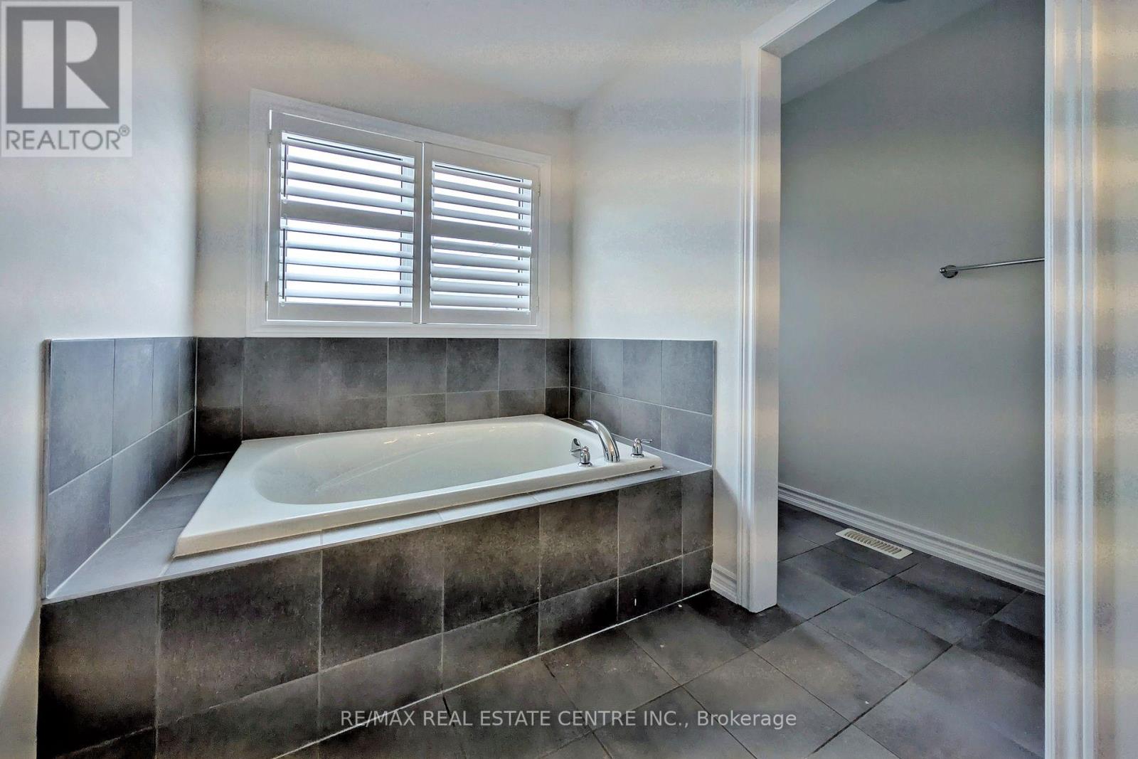 187 Lyle Drive, Clarington, Ontario  L1C 0V6 - Photo 27 - E13015004