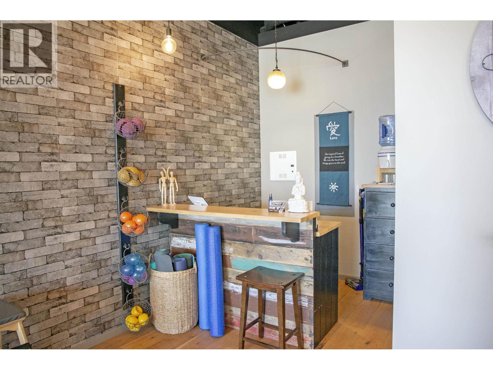 C105 5682 Wharf Avenue, Sechelt, British Columbia  V7Z 0J3 - Photo 10 - C8072919