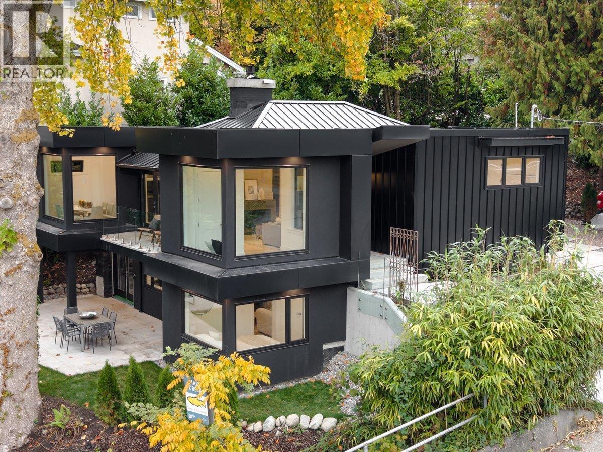 2508 Nelson Avenue, West Vancouver, British Columbia  V7V 2R6 - Photo 3 - R3112807