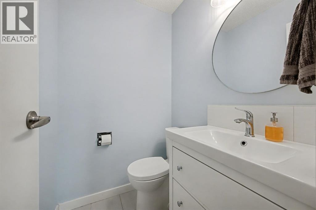 47 Sunhurst Court Se, Calgary, Alberta  T2X 1Y3 - Photo 20 - A2298974