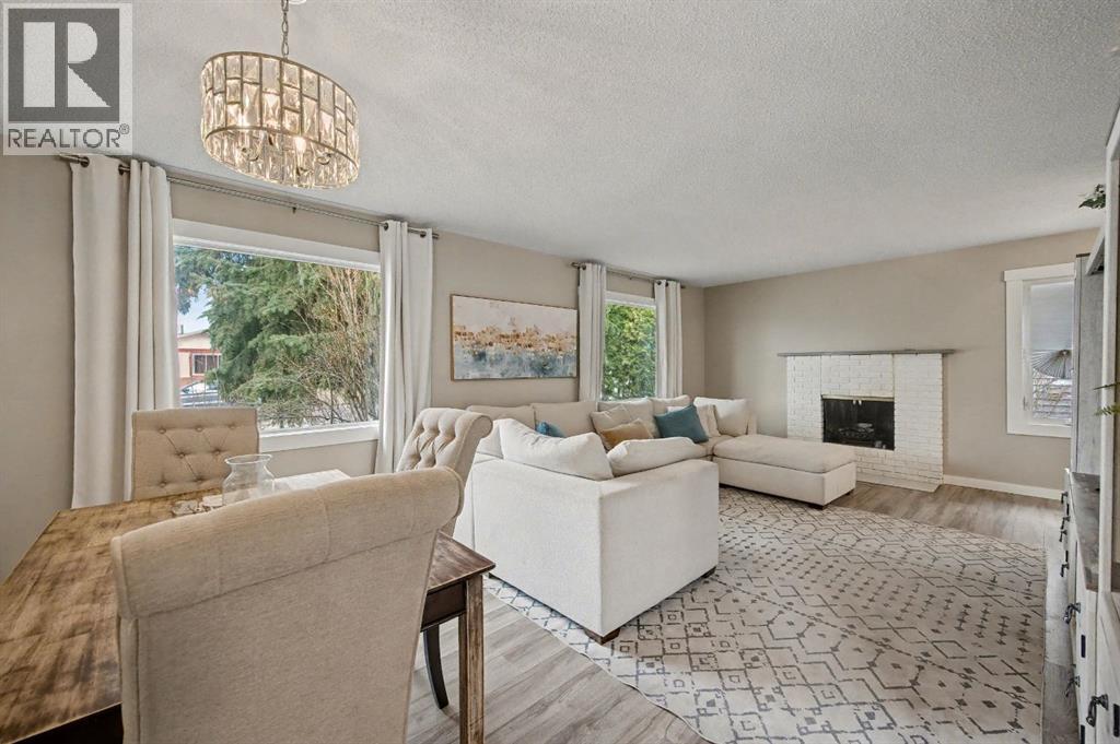 47 Sunhurst Court Se, Calgary, Alberta  T2X 1Y3 - Photo 3 - A2298974