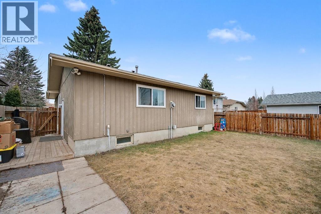 47 Sunhurst Court Se, Calgary, Alberta  T2X 1Y3 - Photo 34 - A2298974