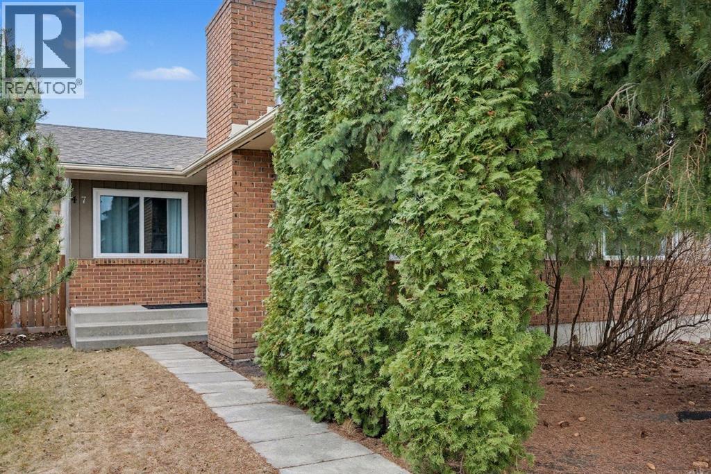 47 Sunhurst Court Se, Calgary, Alberta  T2X 1Y3 - Photo 31 - A2298974