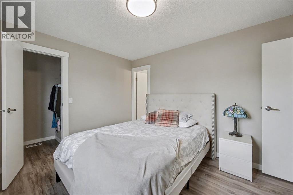 47 Sunhurst Court Se, Calgary, Alberta  T2X 1Y3 - Photo 18 - A2298974