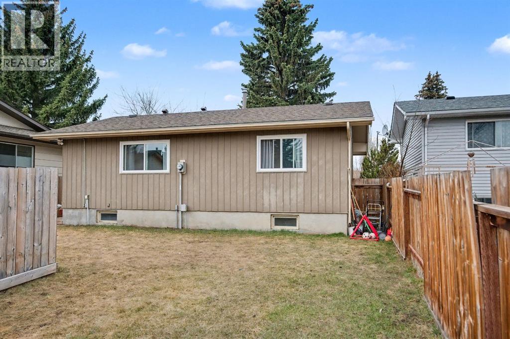 47 Sunhurst Court Se, Calgary, Alberta  T2X 1Y3 - Photo 36 - A2298974