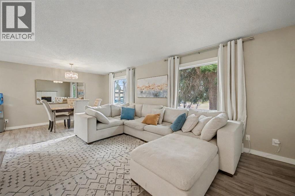 47 Sunhurst Court Se, Calgary, Alberta  T2X 1Y3 - Photo 4 - A2298974