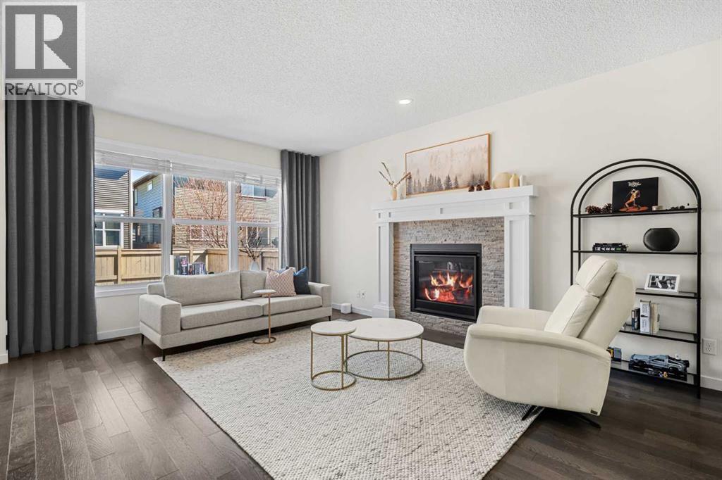 6 Kingsbury Close SE, Airdrie, Alberta  T4A 0R3 - Photo 3 - A2302204