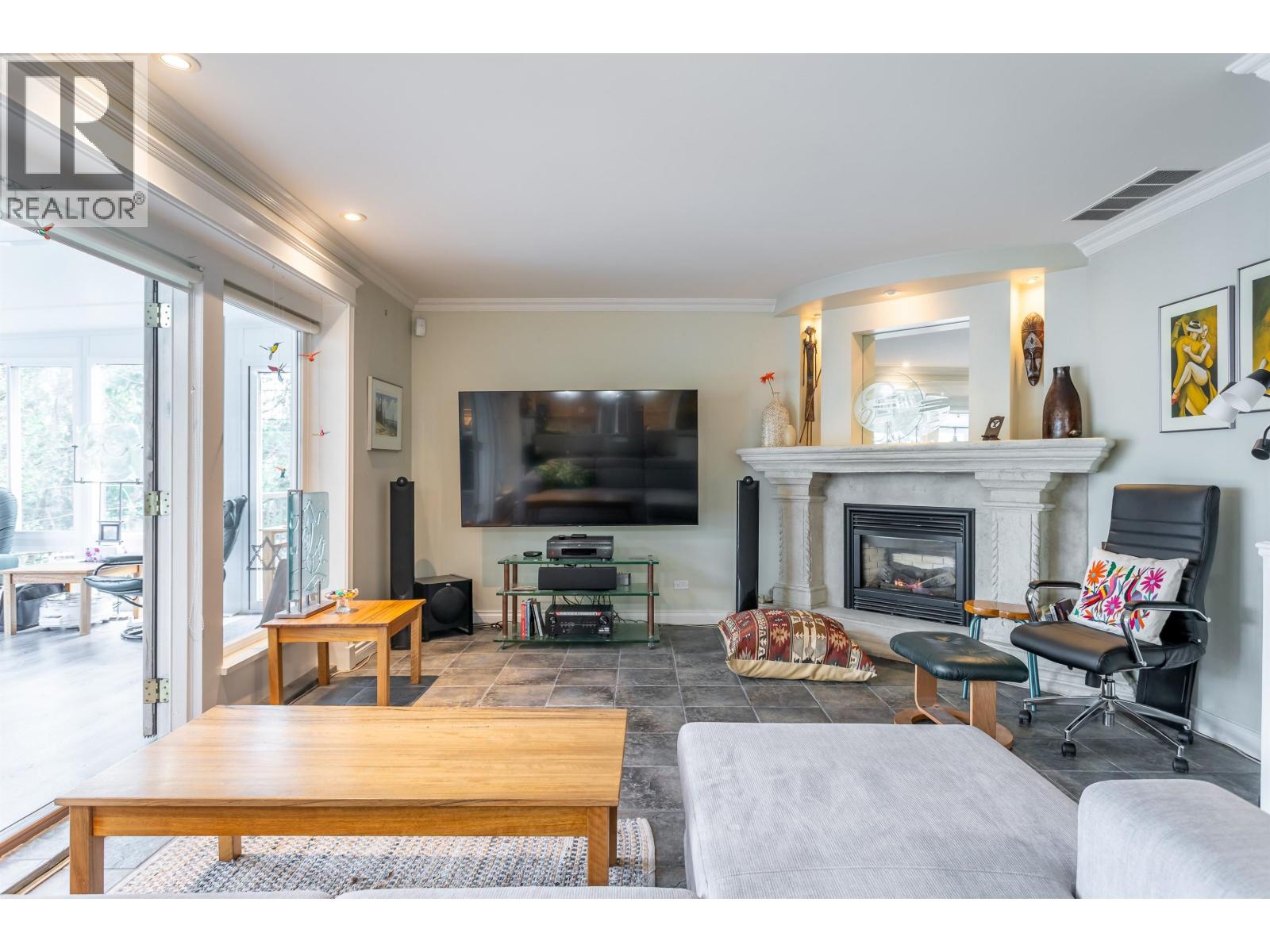 5823 Highfield Drive, Burnaby, British Columbia  V5B 1E4 - Photo 18 - R3112982