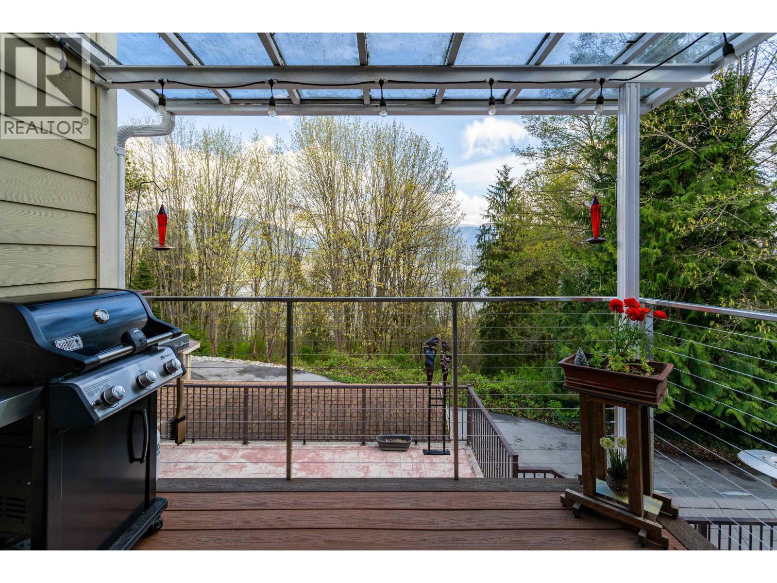 5823 Highfield Drive, Burnaby, British Columbia  V5B 1E4 - Photo 24 - R3112982