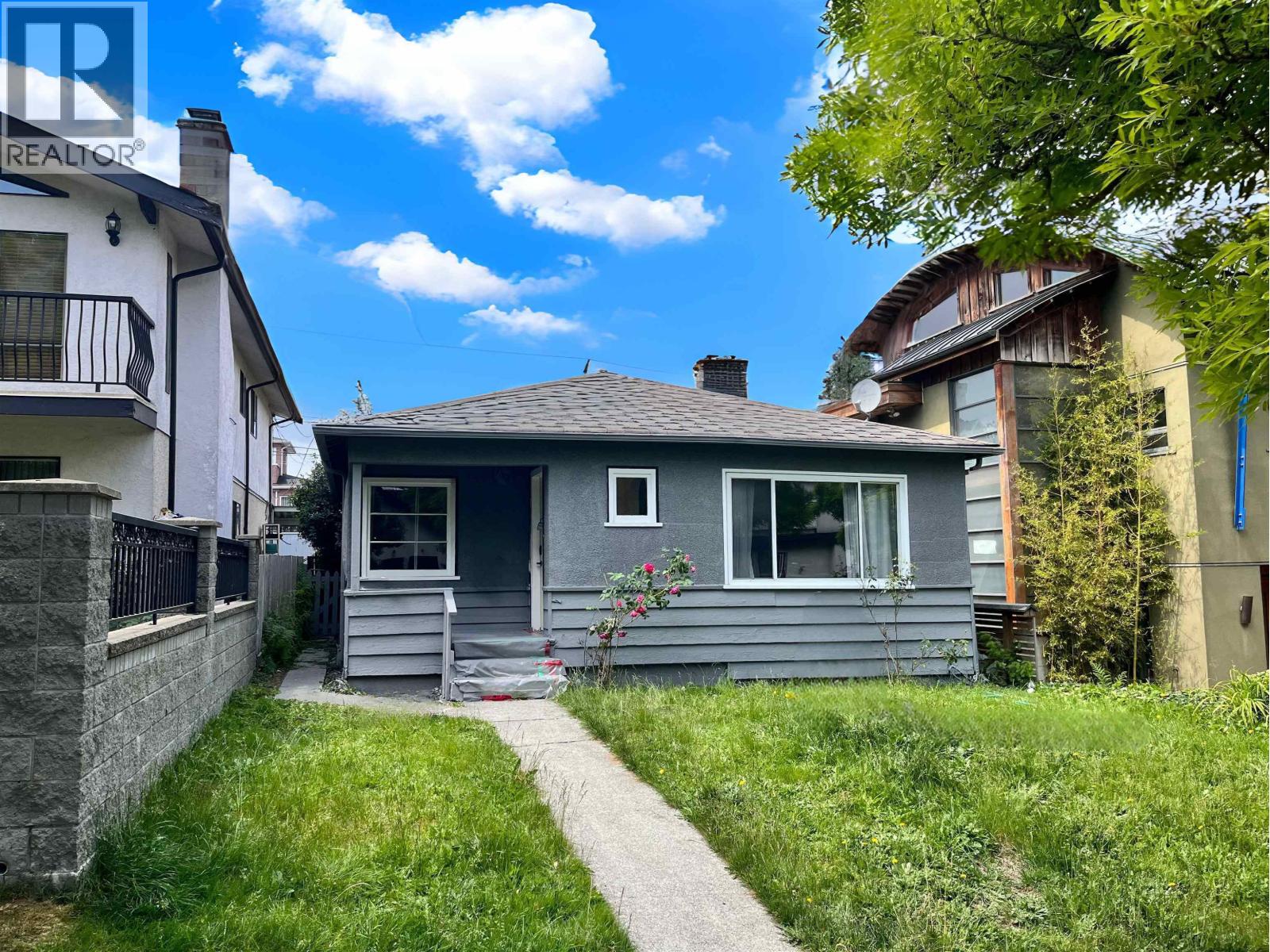 5231 CULLODEN STREET, Vancouver, British Columbia